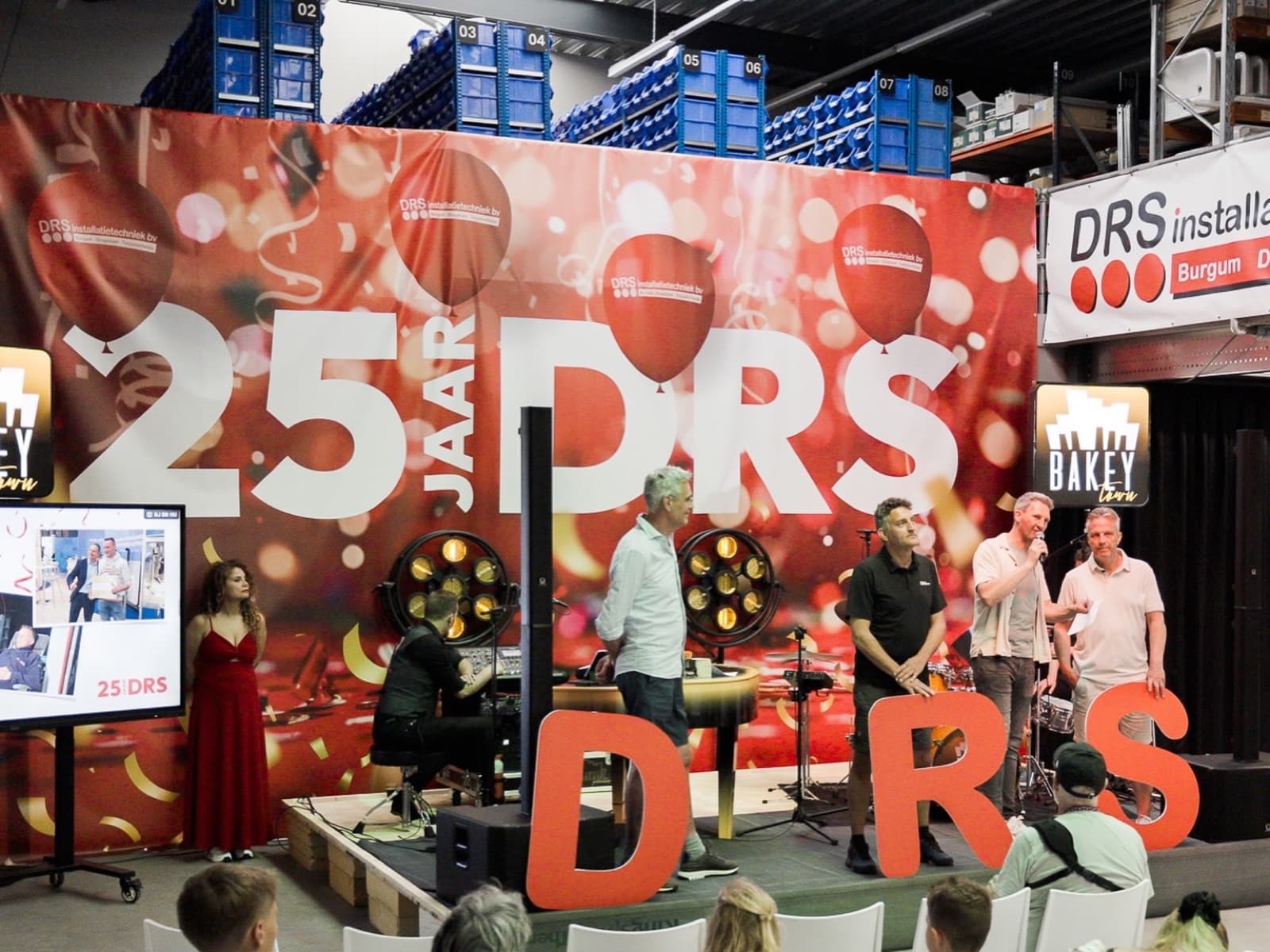 Groot podiumdoek voor het 25-jarig jubileum van DRS Installatietechniek